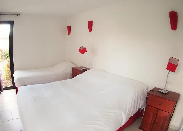 Ou Pieds Dans L'eau En Front De à , 3km D'arromanches, 10km De Bayeux Appartement