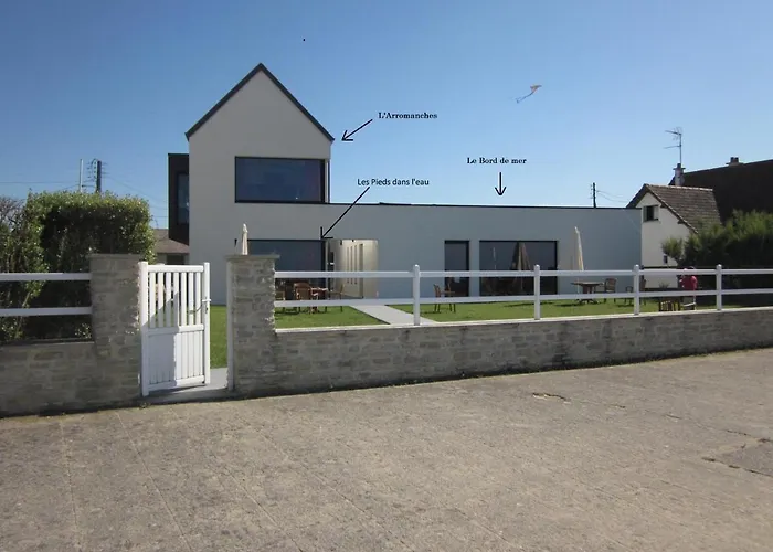 Ou Pieds Dans L'eau En Front De à , 3km D'arromanches, 10km De Bayeux Asnelles